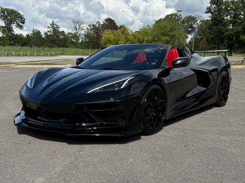 Used 2023 Chevrolet Corvette Stingray Preferred Conv w/ 2LT RWD image 3