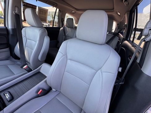 Used 2016 Honda Pilot Elite image 13