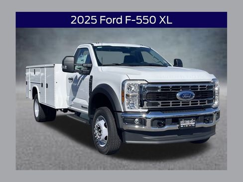 New 2025 Ford F550 4x4 Regular Cab Super Duty image 1
