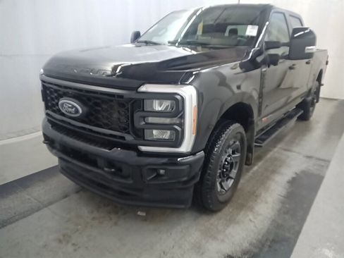 Used 2023 Ford F350 Lariat w/ Sport Appearance Package AWD/4WD image 1