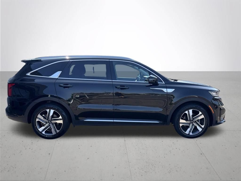 Used 2023 Kia Sorento EX AWD/4WD image 5