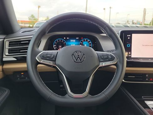 New 2026 Volkswagen Atlas Cross Sport SE FWD image 14
