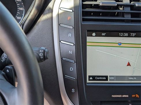 Used 2018 Lincoln MKC Reserve w/ Lincoln MKC Climate Package image 29