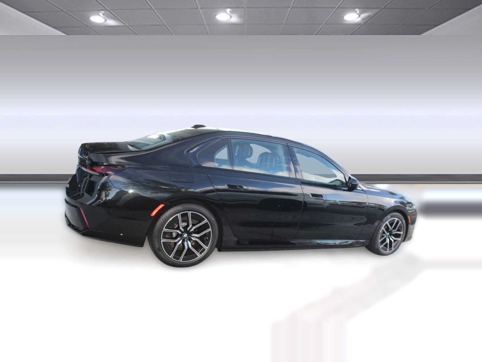 Used 2026 BMW 750e xDrive AWD/4WD image 35