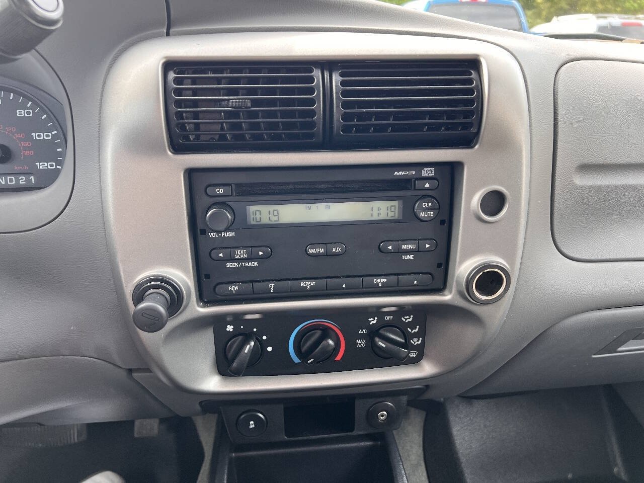 Used 2011 Ford Ranger XLT RWD image 22
