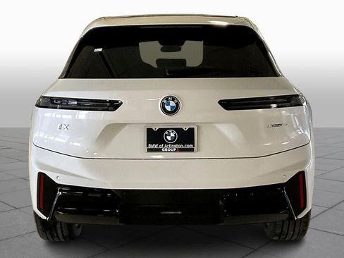 Used 2026 BMW iX xDrive60 w/ M Sport Package AWD/4WD image 4