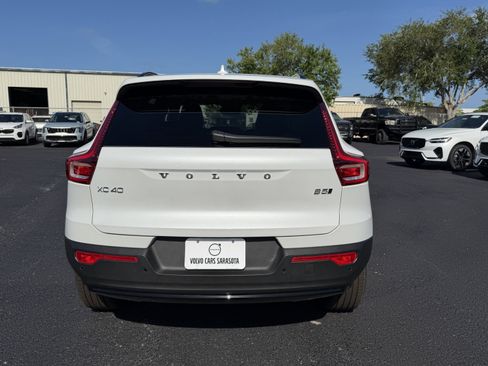 New 2026 Volvo XC40 B5 Ultra w/ Protection Package Premier AWD/4WD image 4