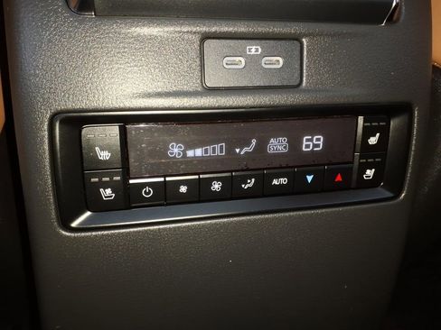 Certified 2025 MAZDA CX-90 3.3 Turbo S w/ Premium Plus AWD/4WD image 13