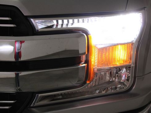 Used 2020 Ford F150 Lariat image 56