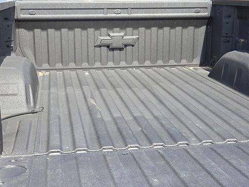 Used 2025 Chevrolet Silverado 1500 LTZ image 8