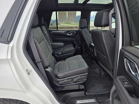 Used 2024 Chevrolet Tahoe RST w/ Luxury Package AWD/4WD image 12