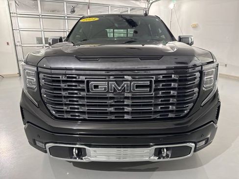 Used 2024 GMC Sierra 1500 Denali Ultimate image 3