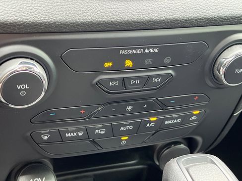 Used 2023 Ford Ranger XLT w/ Trailer Tow Package image 19