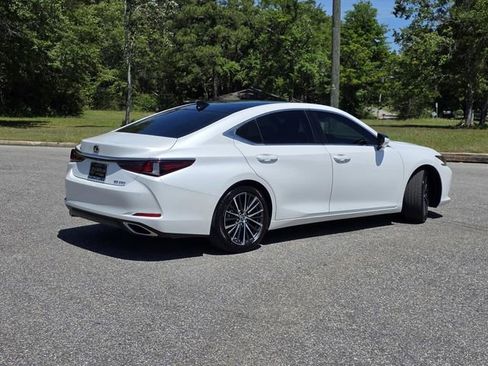 Certified 2024 Lexus ES 350 w/ Premium Package FWD image 5