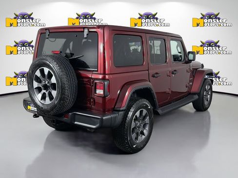 Used 2021 Jeep Wrangler Unlimited Sahara w/ Uconnect 4C Nav & Sound Group image 5