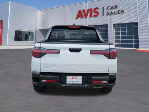 Used 2025 Hyundai Santa Cruz SEL FWD image 5