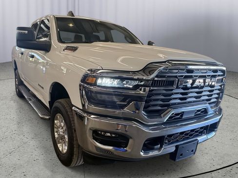 Used 2026 RAM 2500 Big Horn AWD/4WD image 7