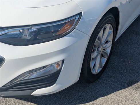 Used 2024 Chevrolet Malibu LT image 9