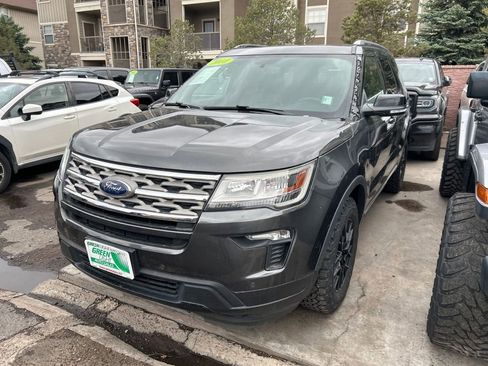 Used 2018 Ford Explorer XLT w/ Equipment Group 202A AWD/4WD image 1