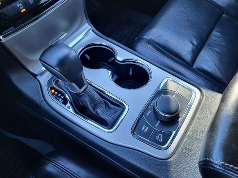 Used 2019 Jeep Grand Cherokee Limited w/ Luxury Group II image 34