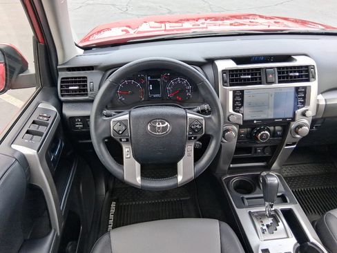 Used 2022 Toyota 4Runner SR5 Premium w/ Moonroof Package image 9