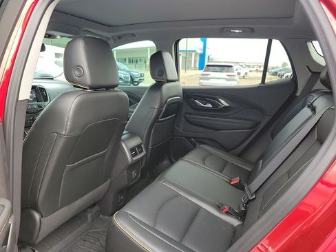 Used 2024 GMC Terrain AT4 w/ Infotainment Package II AWD/4WD image 9