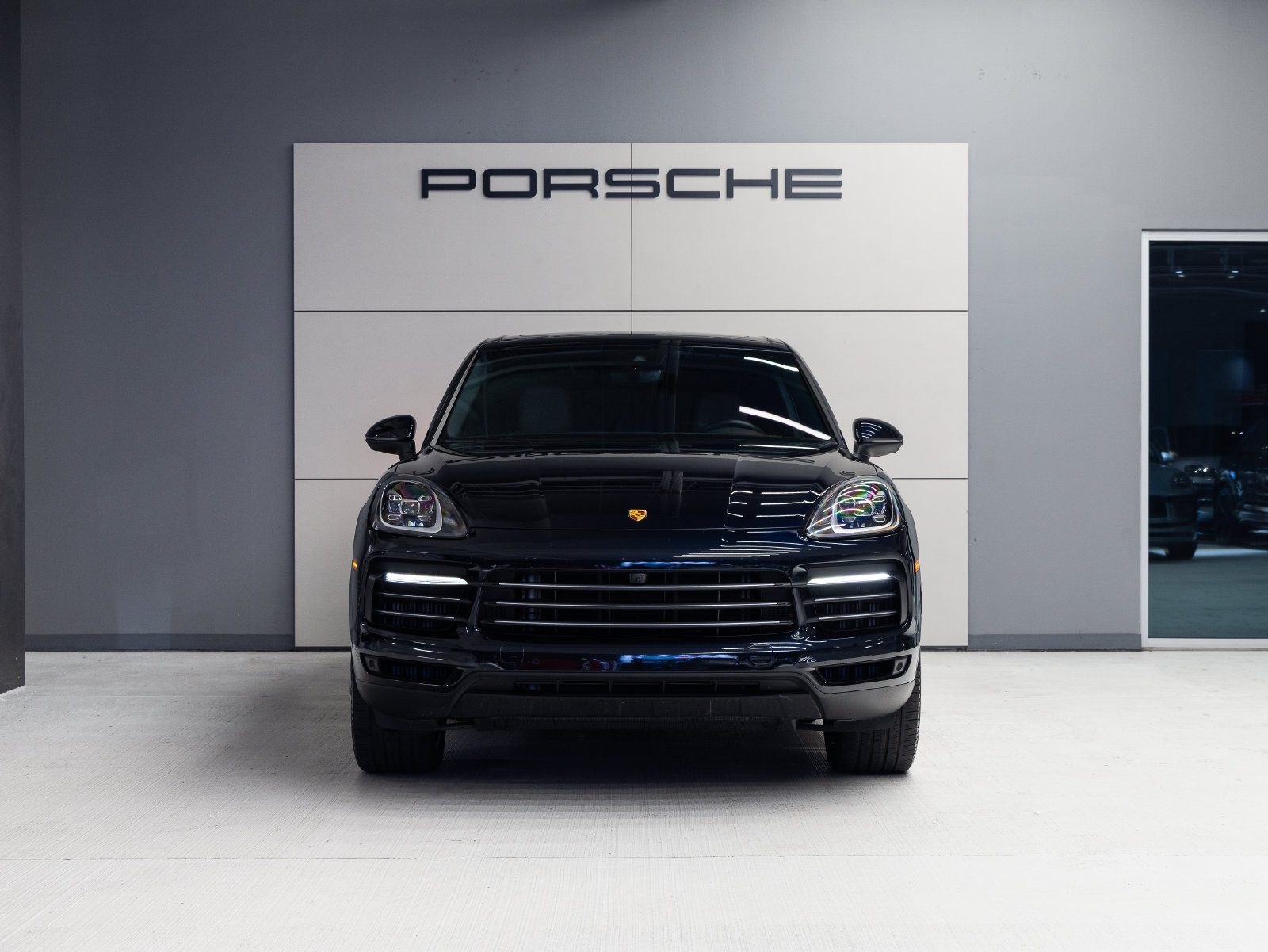 Certified 2023 Porsche Cayenne AWD/4WD image 10
