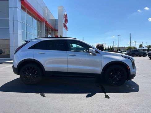 Used 2022 Cadillac XT4 Sport w/ Cold Weather Package AWD/4WD image 8