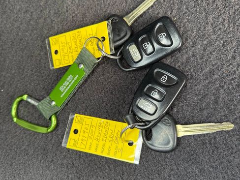 Used 2009 Hyundai Elantra GLS FWD image 28