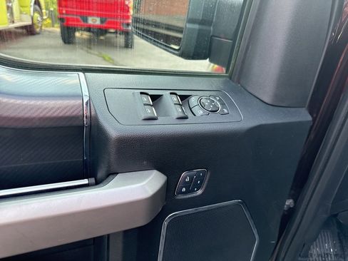 Used 2018 Ford F150 Lariat w/ Equipment Group 502A Luxury image 19