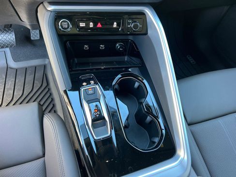 New 2025 Audi Q5 Premium Plus image 25