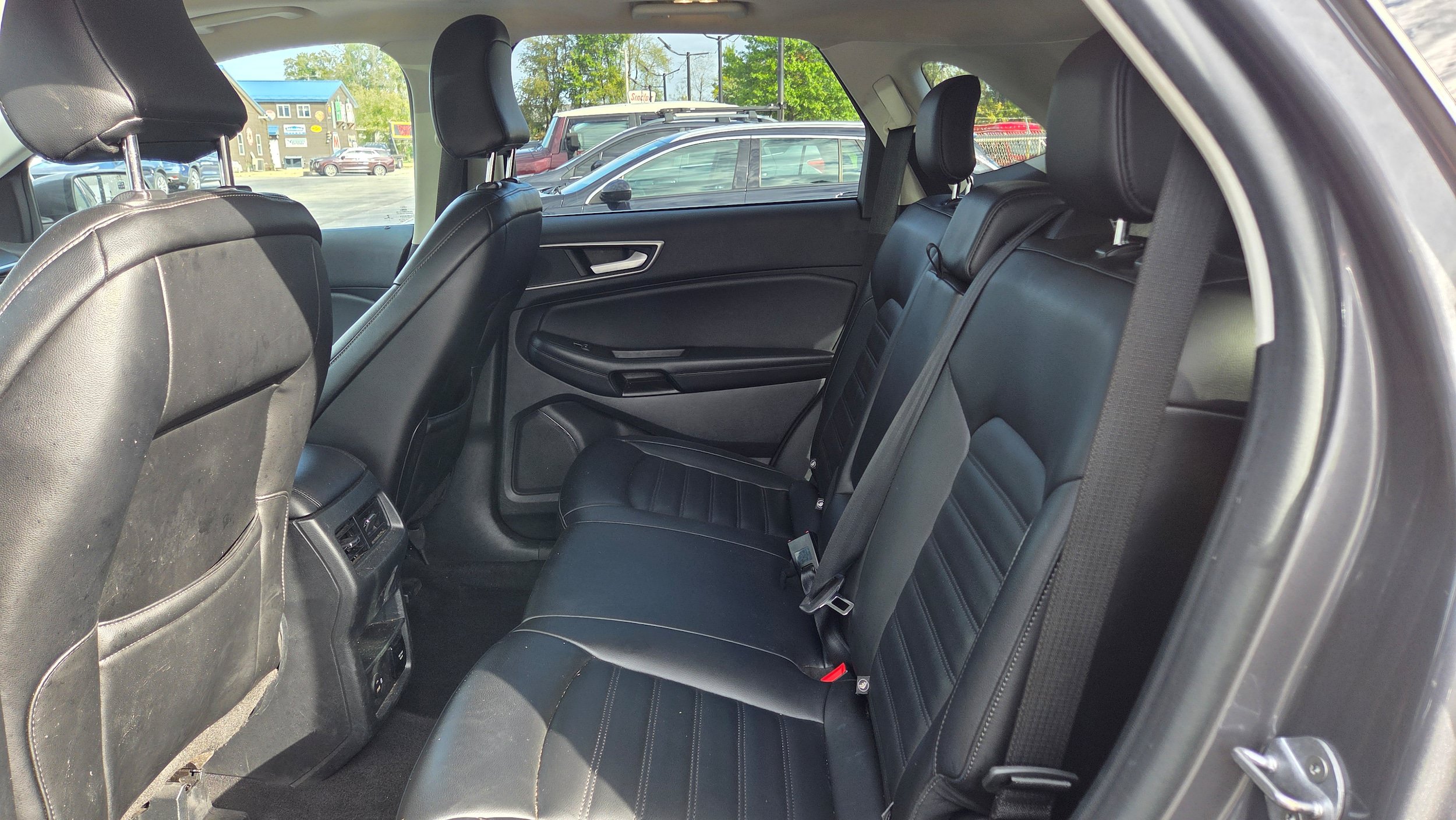 Used 2021 Ford Edge SEL w/ Convenience Package AWD/4WD image 11