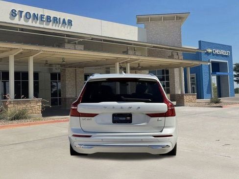 Used 2023 Volvo XC60 T8 Ultimate w/ Climate Package image 7