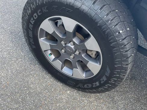Used 2018 Jeep Wrangler Unlimited Sahara AWD/4WD image 10