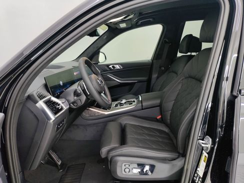 New 2026 BMW X7 xDrive40i w/ M Sport Package image 14