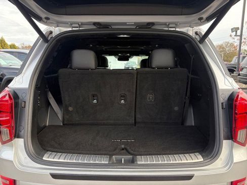 Used 2021 Hyundai Palisade Calligraphy w/ Cargo Package image 19