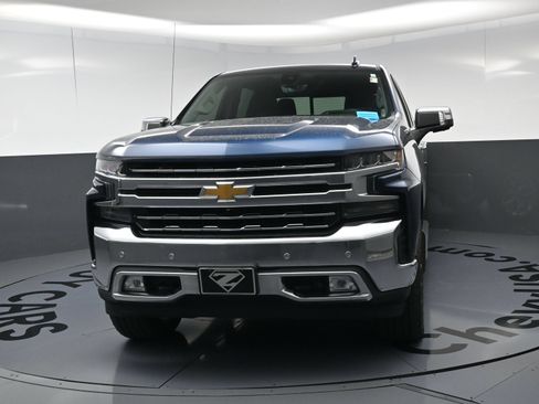 Used 2020 Chevrolet Silverado 1500 LTZ w/ LTZ Plus Package AWD/4WD image 11