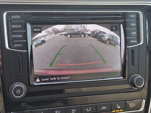 Used 2018 Volkswagen Passat 2.0T SE image 17
