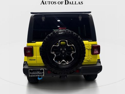 Used 2023 Jeep Wrangler Unlimited Rubicon 4xe w/ Cold Weather Group AWD/4WD image 7