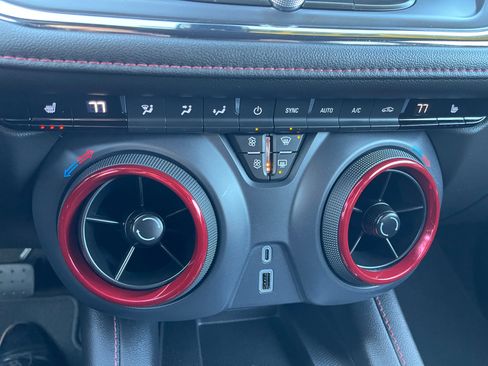 Used 2025 Chevrolet Blazer RS image 13