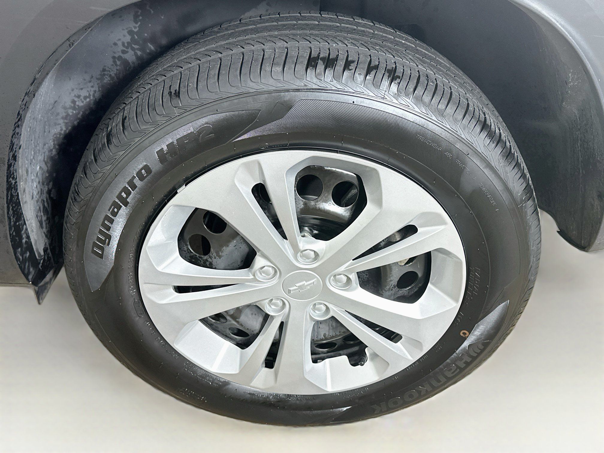 Used 2025 Chevrolet Trax LS FWD image 11