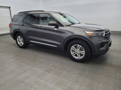 Used 2020 Ford Explorer XLT w/ Comfort Package image 11
