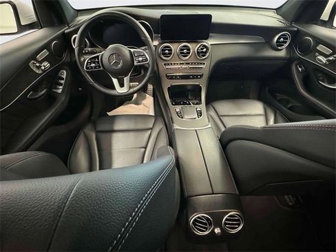 Certified 2022 Mercedes-Benz GLC 300 4MATIC image 11
