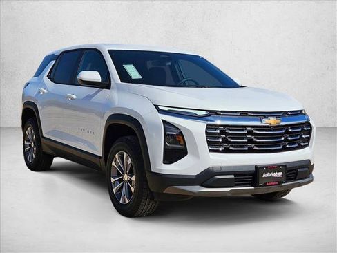 New 2026 Chevrolet Equinox LT image 7