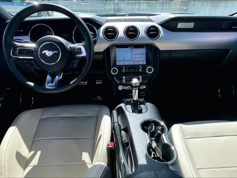 Used 2017 Ford Mustang GT Premium RWD image 16