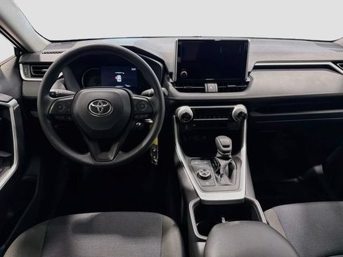 Certified 2025 Toyota RAV4 LE AWD/4WD image 19