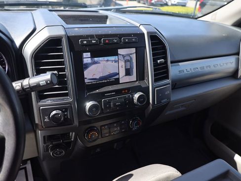 Used 2021 Ford F350 XLT w/ XLT Premium Package AWD/4WD image 14