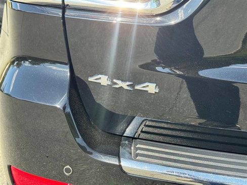 Used 2017 Jeep Grand Cherokee Limited AWD/4WD image 15