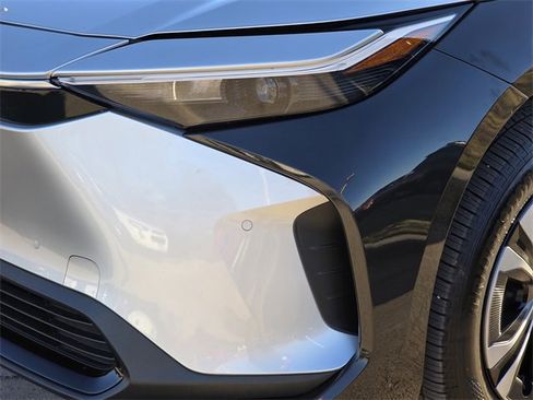 Used 2024 Toyota bZ4X XLE image 6