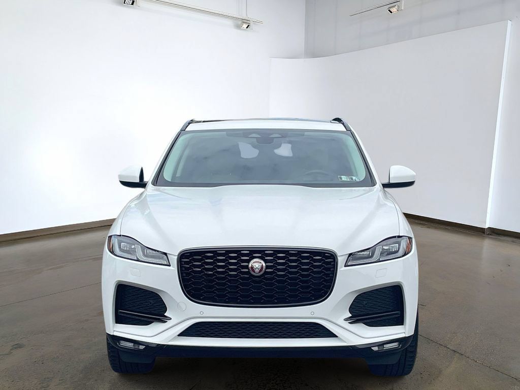 Used 2022 Jaguar F-PACE S AWD/4WD image 2